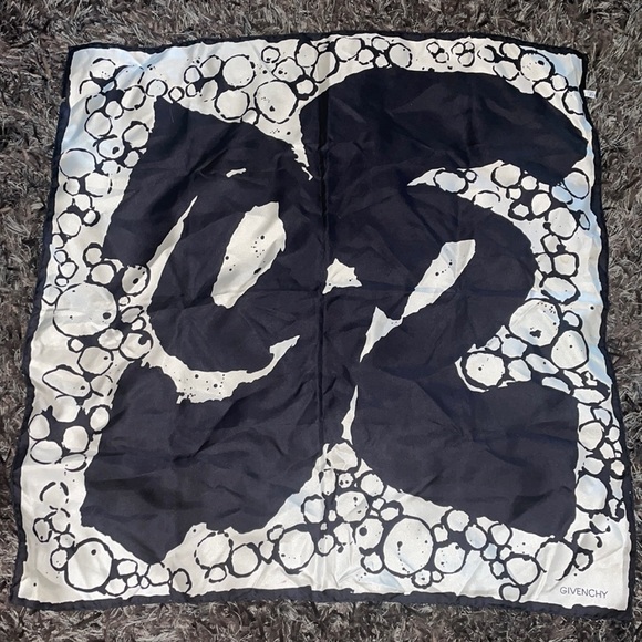 Givenchy Scarf White-Cream 4G Logo Allover - Twill Silk  Authentic Givenchy Silk Scarf made in France
